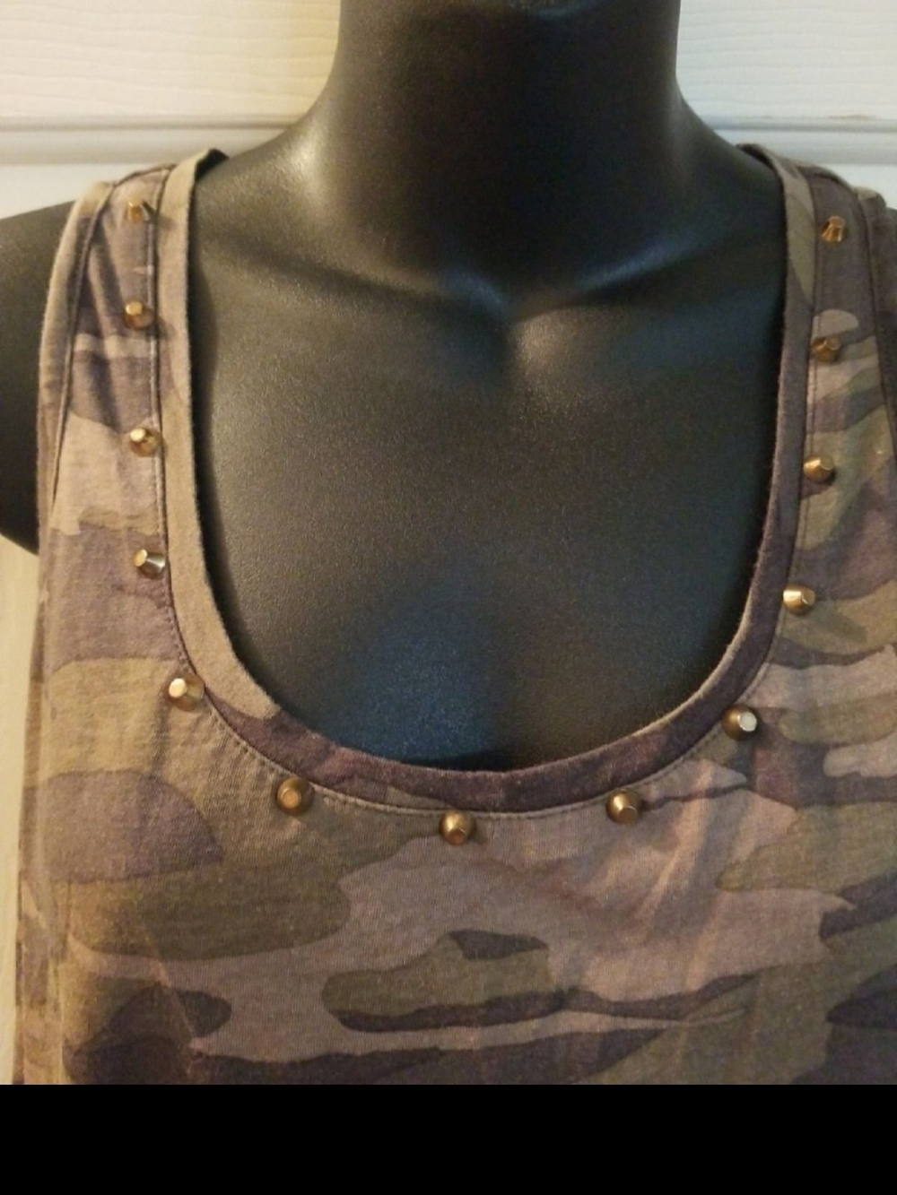Express Camo Tank Top with Stud Trim - Olive & Brown - Picture 4 of 7